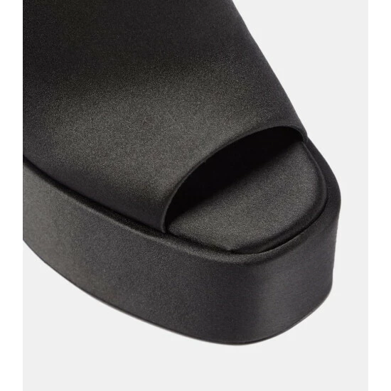 Buy 𧨠Paris Texas Sasha Satin Platform Mules π₯° 7 Buy 𧨠Paris Texas Sasha Satin Platform Mules π₯° - Image 5